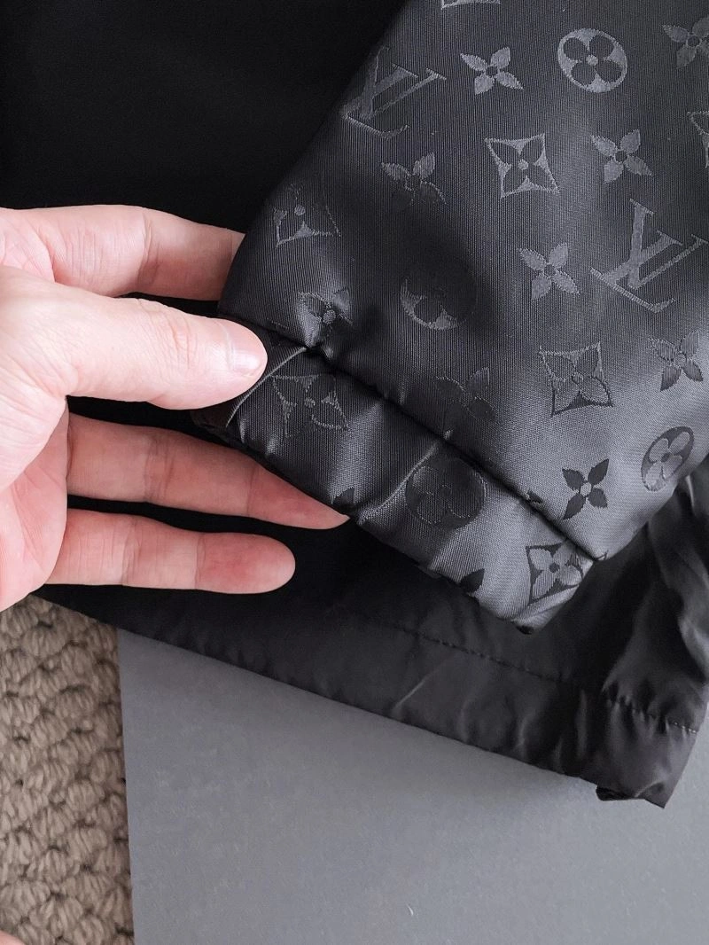 Louis Vuitton Outwear Lightweight 137622