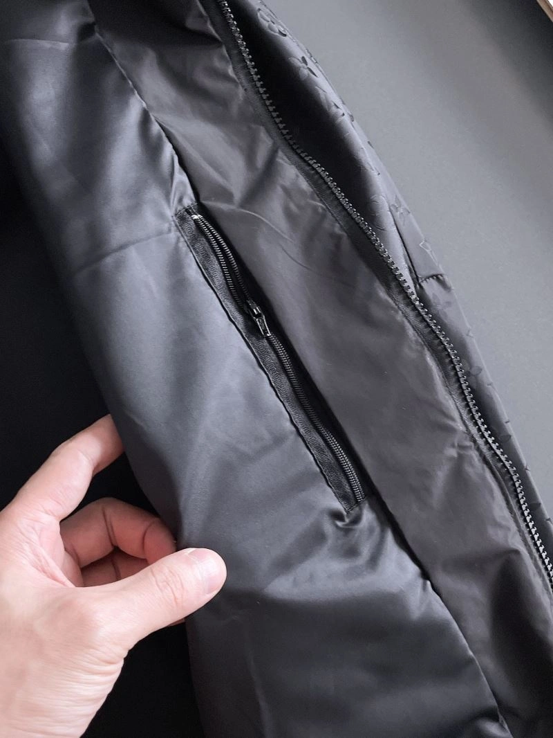 Louis Vuitton Outwear Lightweight 137622