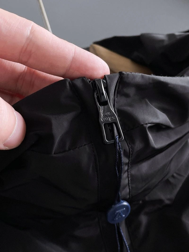 Louis Vuitton Outwear Lightweight 137622