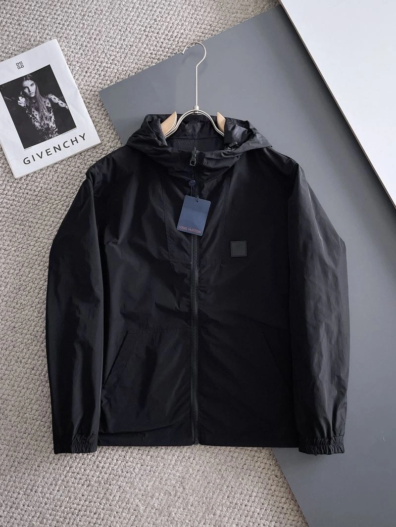 Trendsetting Louis Vuitton Outwear 137638