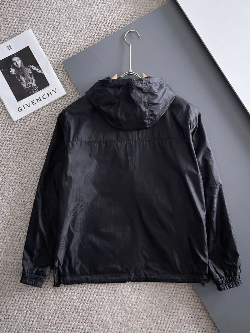 Trendsetting Louis Vuitton Outwear 137638