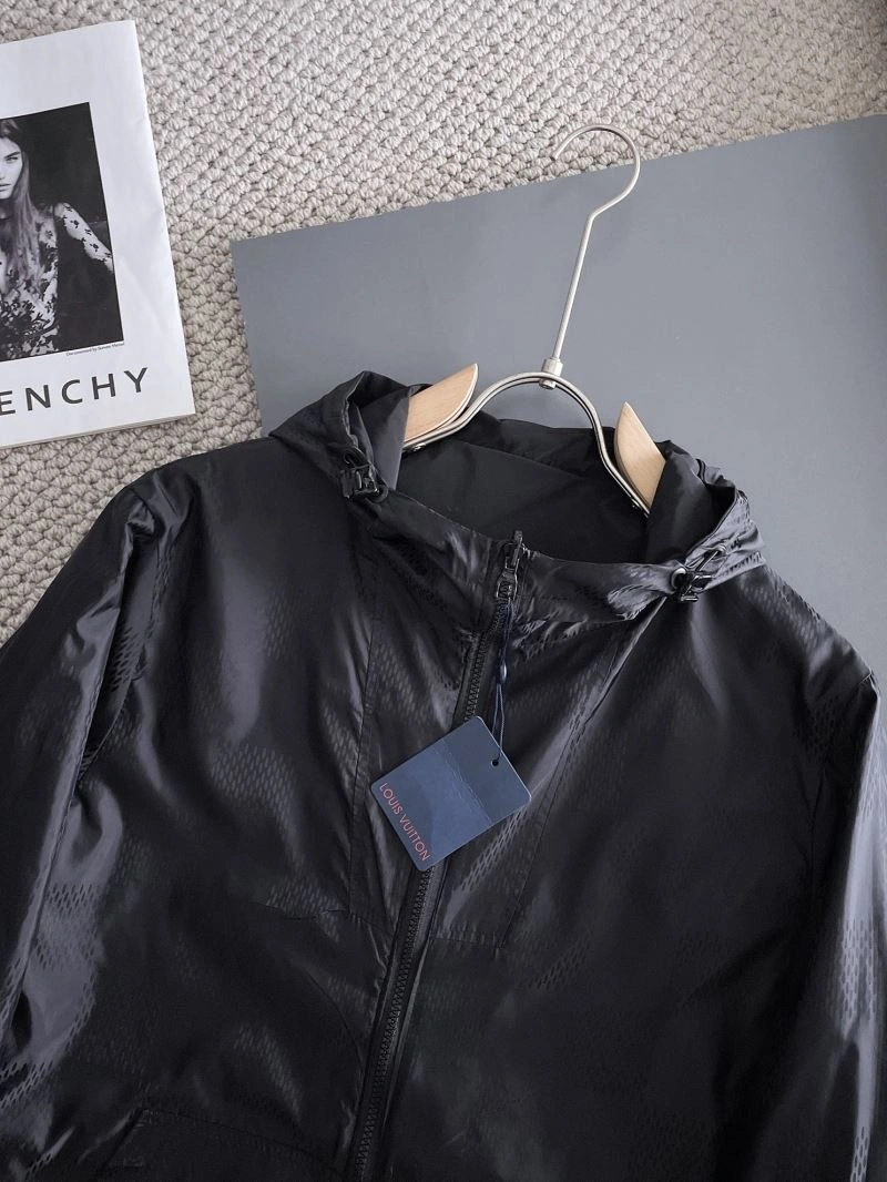 Trendsetting Louis Vuitton Outwear 137638
