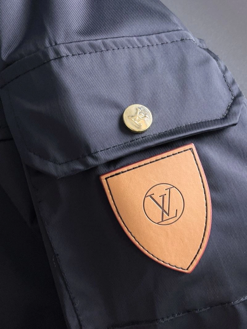 Lightweight Louis Vuitton Outwear 137629