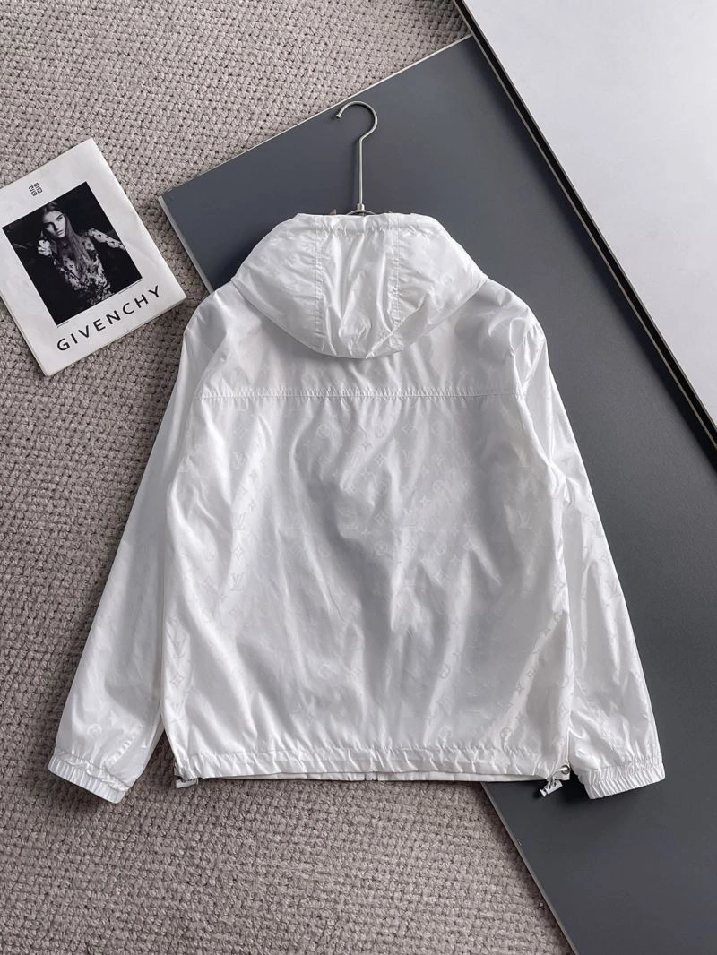 Louis Vuitton Outwear Youthful 137640
