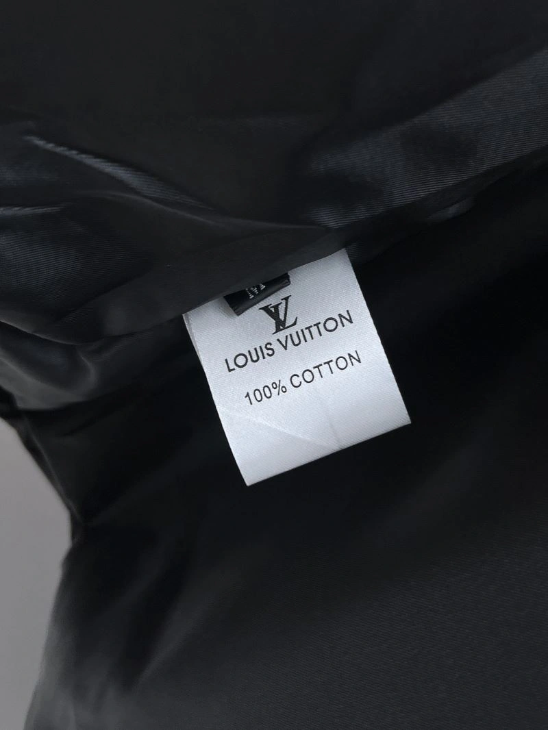 Vibrant Louis Vuitton Outwear 137621