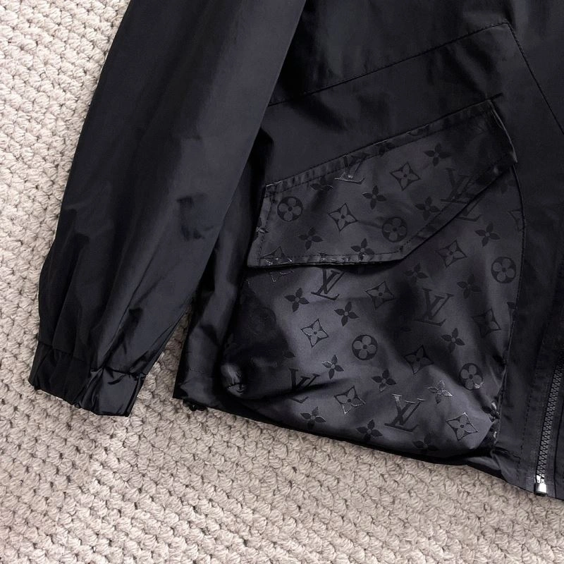 Vibrant Louis Vuitton Outwear 137621