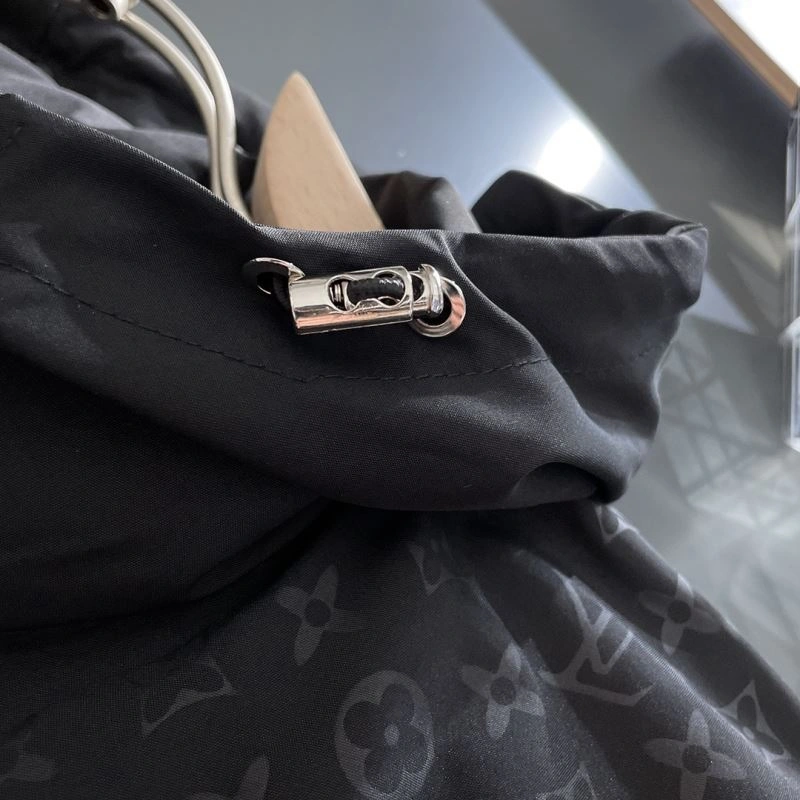 Louis Vuitton Outwear TravelReady 137620