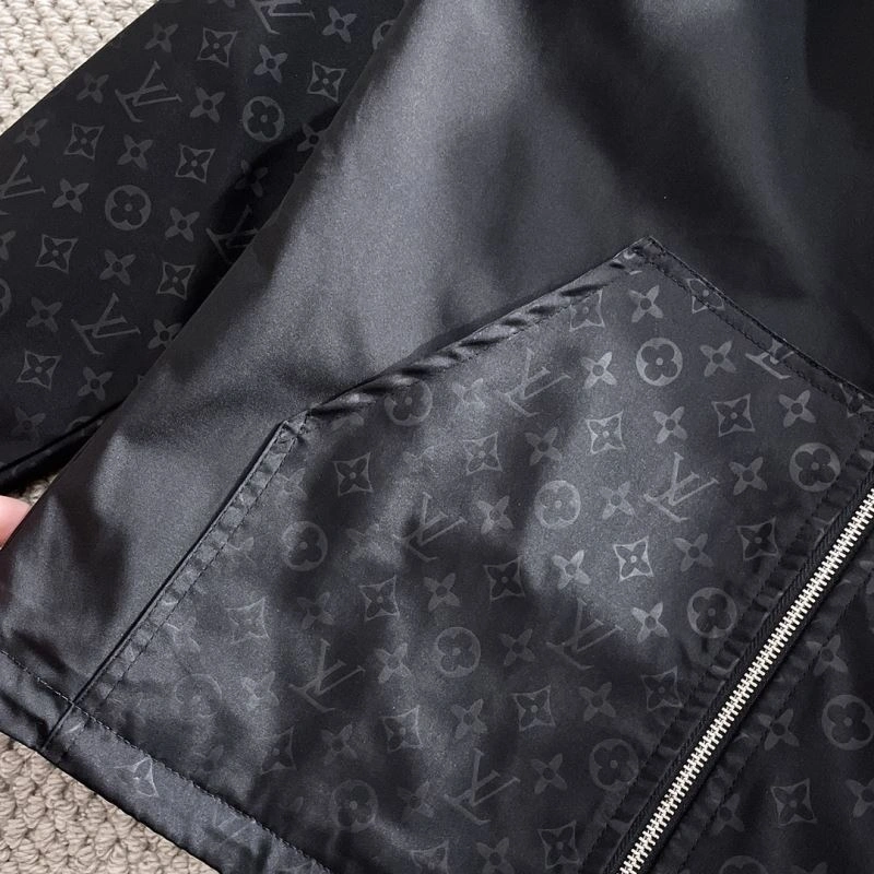 Louis Vuitton Outwear TravelReady 137620