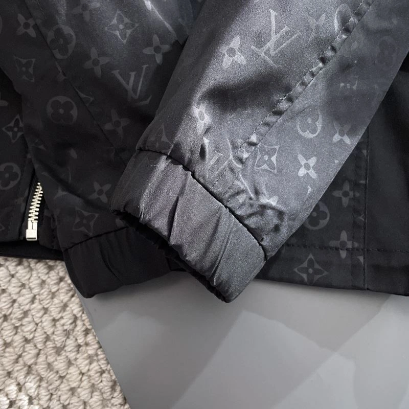 Louis Vuitton Outwear TravelReady 137620