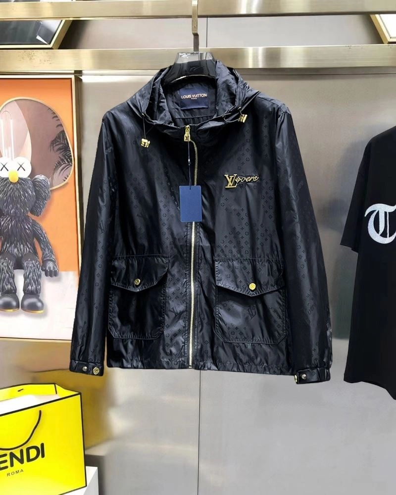 Louis Vuitton Outwear FashionForward 137618