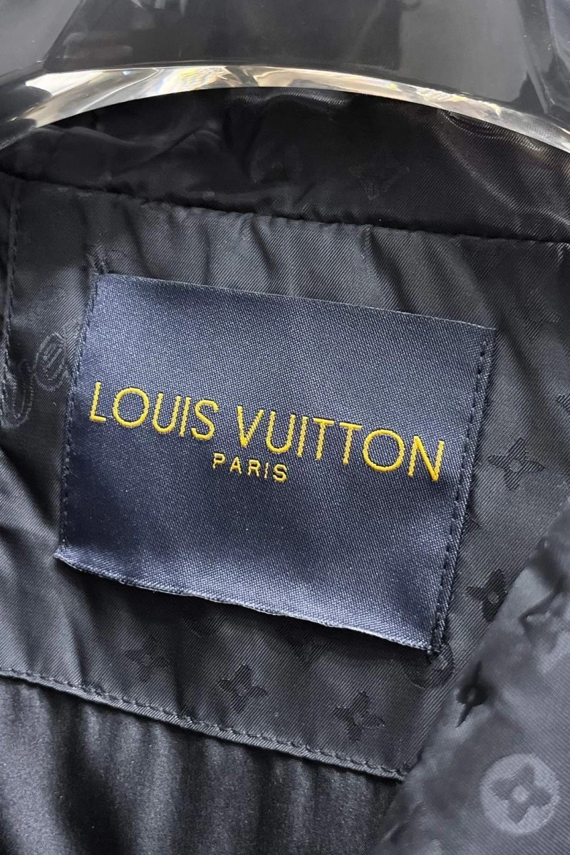 Louis Vuitton Outwear FashionForward 137618