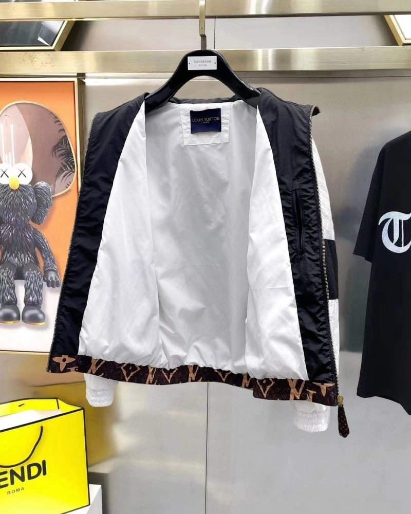 Louis Vuitton Outwear Classic 137614