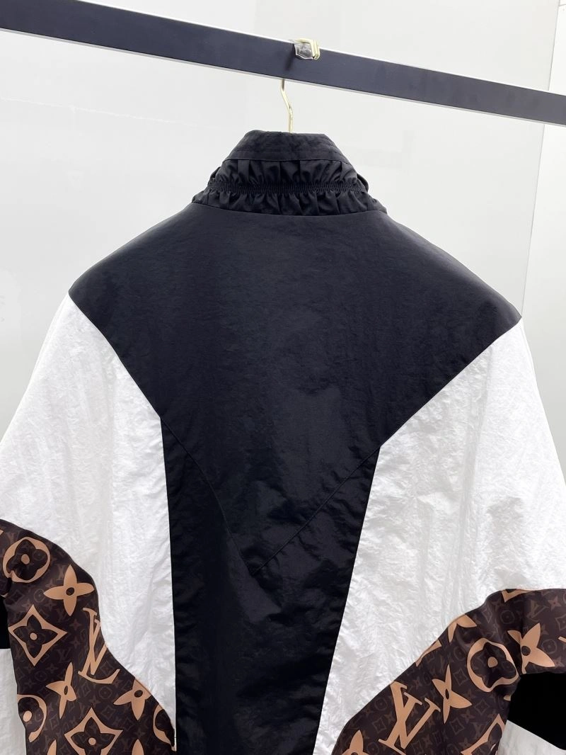 Louis Vuitton Outwear Classic 137614