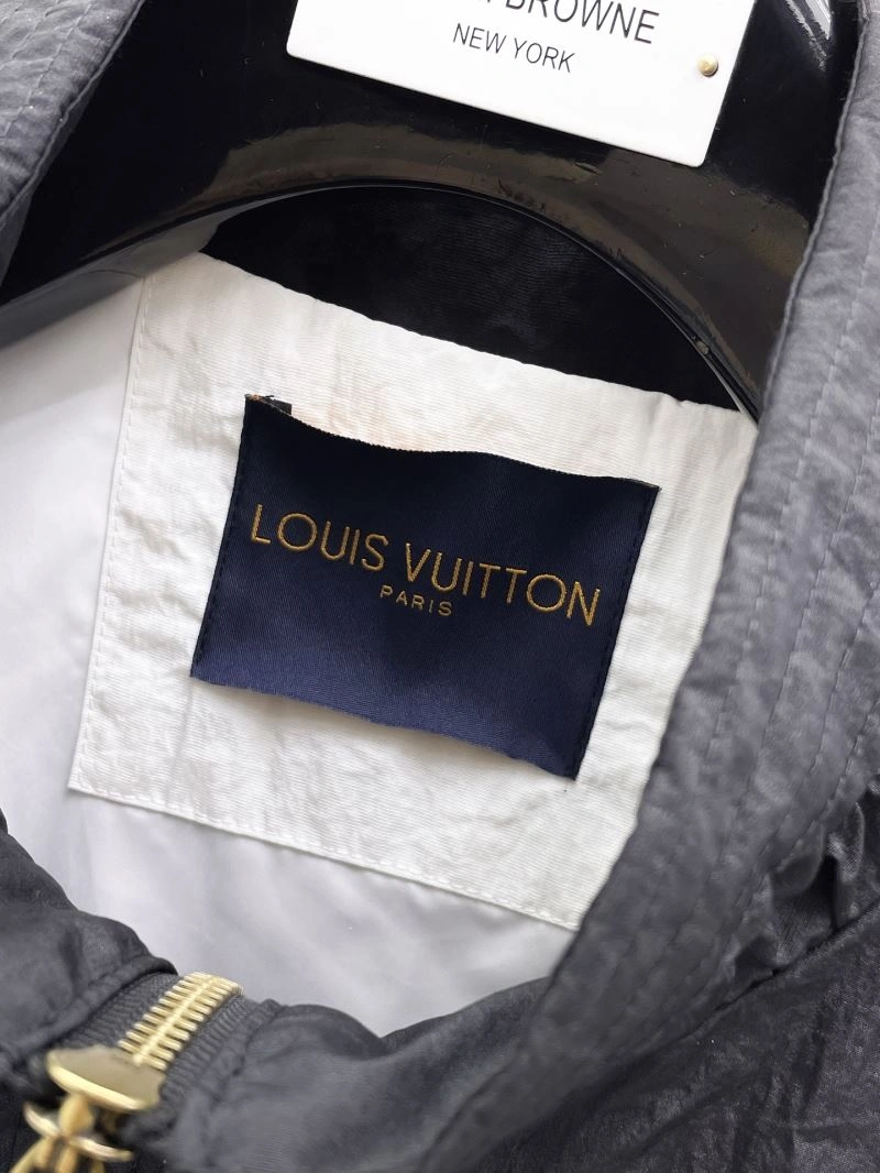 Louis Vuitton Outwear Classic 137614