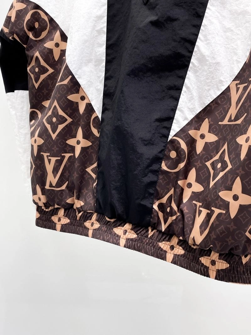 Louis Vuitton Outwear Classic 137614