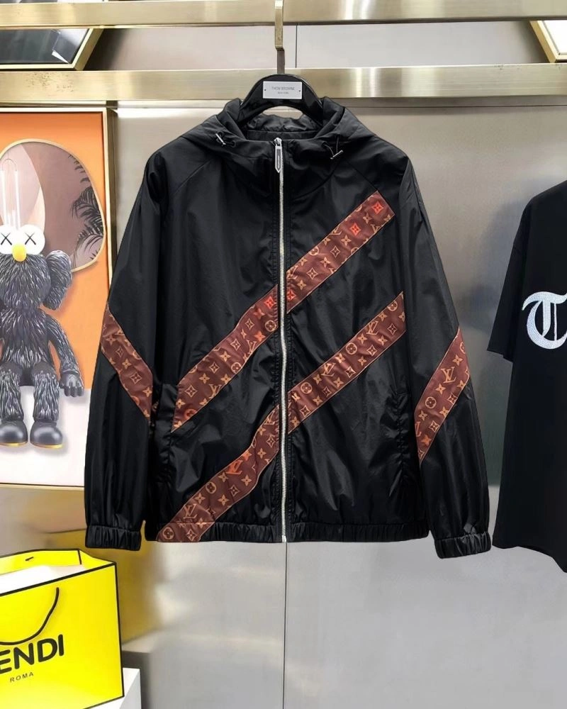 Louis Vuitton Outwear TechFriendly 137611