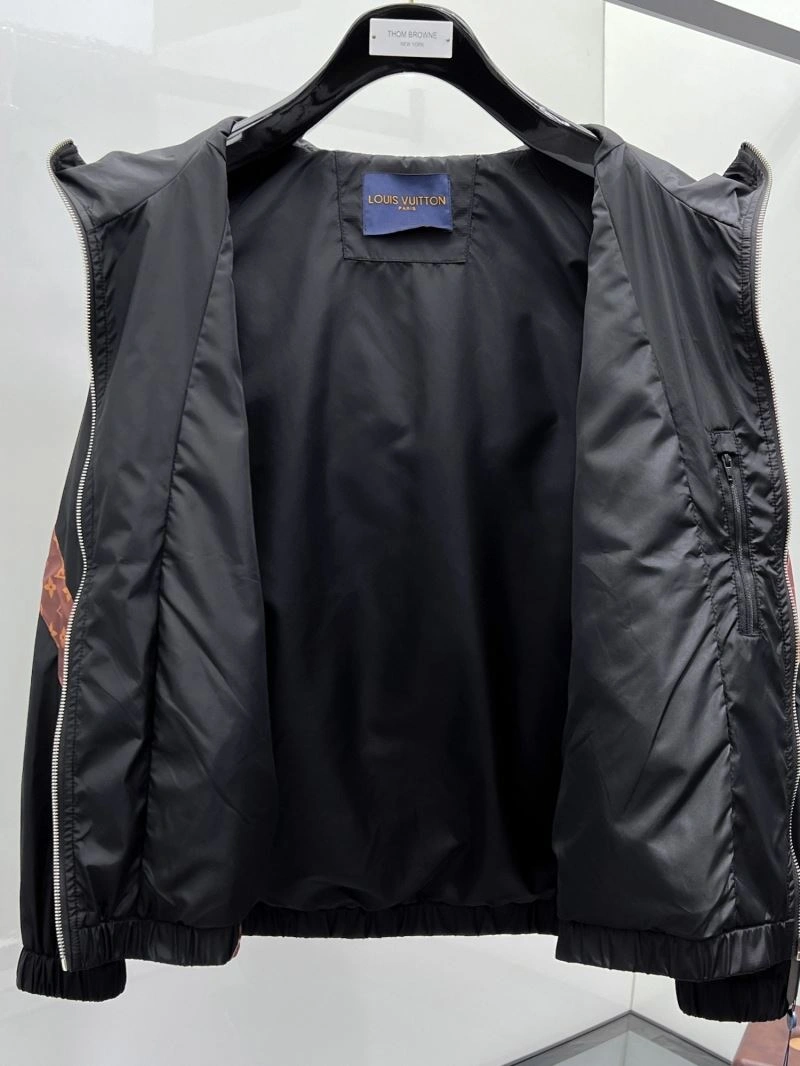 Louis Vuitton Outwear TechFriendly 137611
