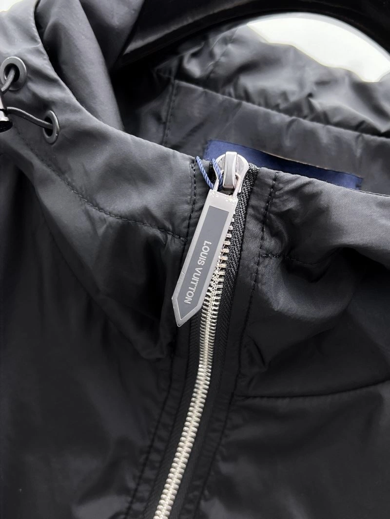 Louis Vuitton Outwear TechFriendly 137611