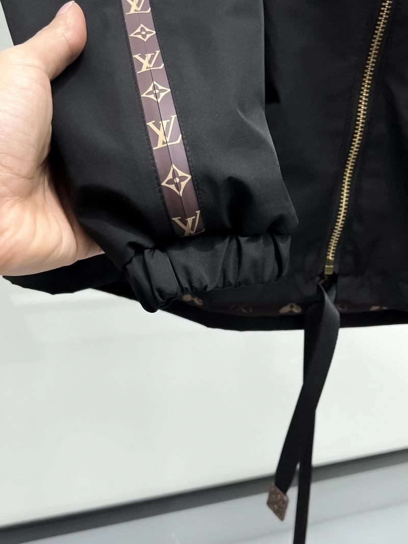 HighQuality Louis Vuitton Outwear 137609