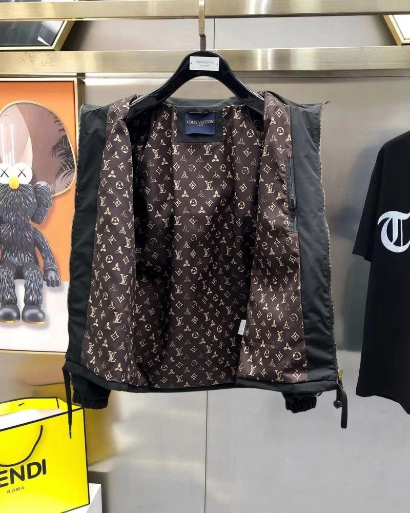HighQuality Louis Vuitton Outwear 137609