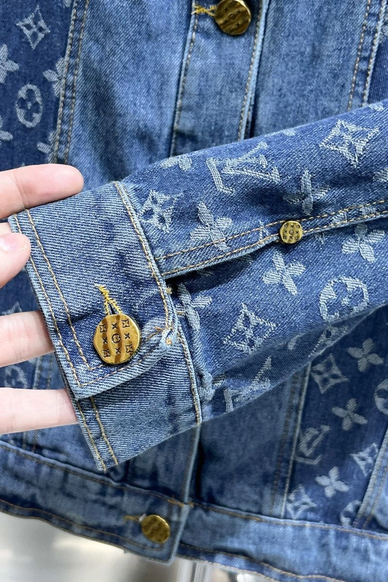 Louis Vuitton Outwear ZipUp 137607