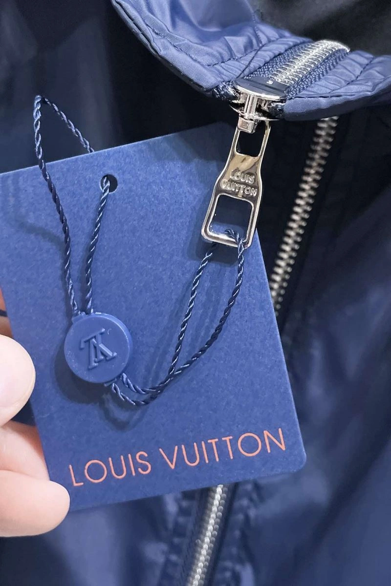 FreshLook Louis Vuitton Outwear 137605