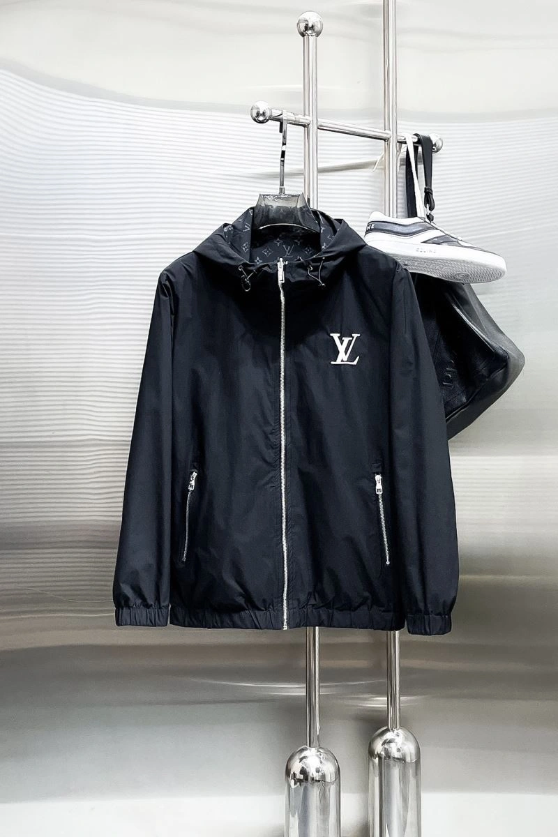 Resilient Louis Vuitton Outwear 137600