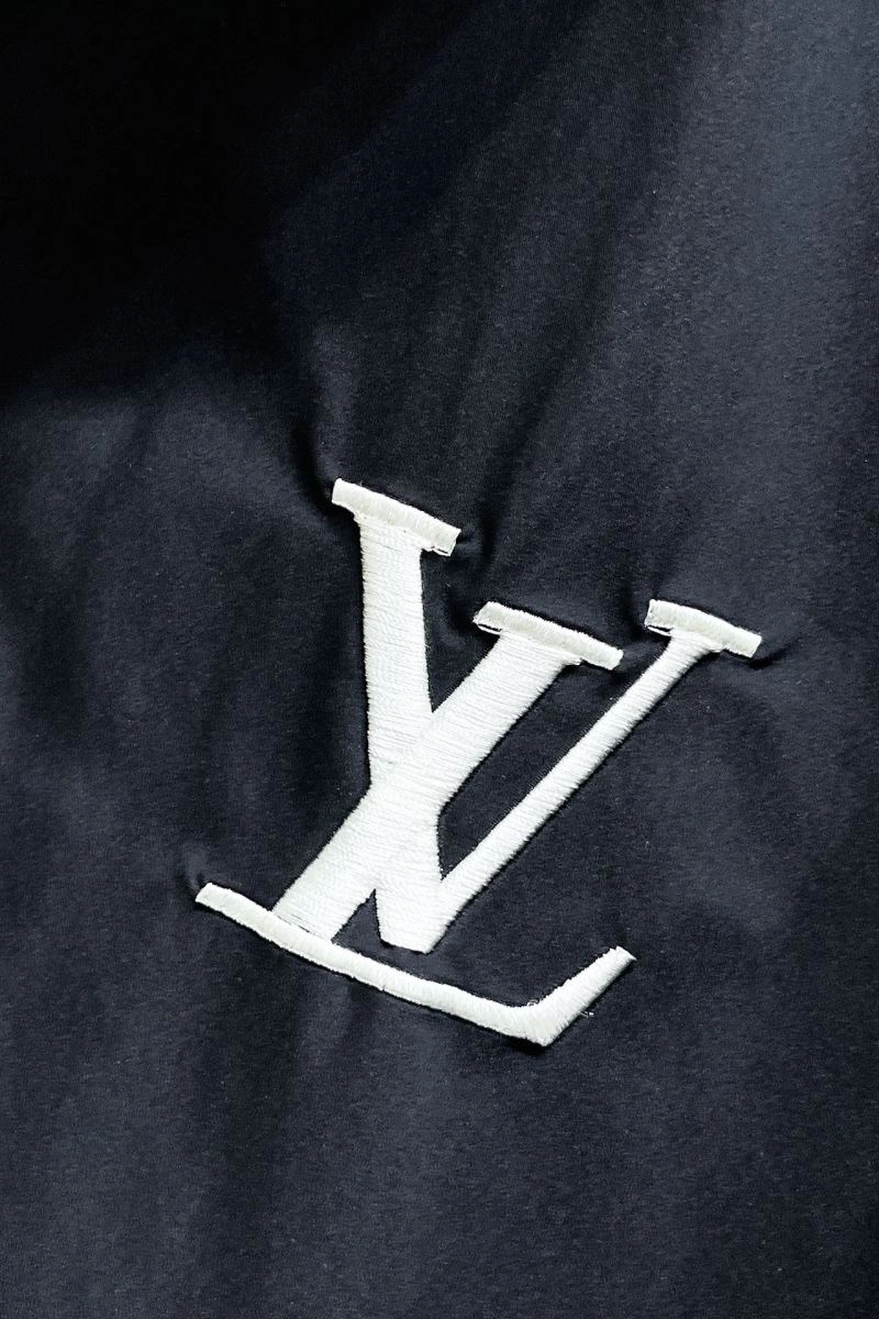 Resilient Louis Vuitton Outwear 137600