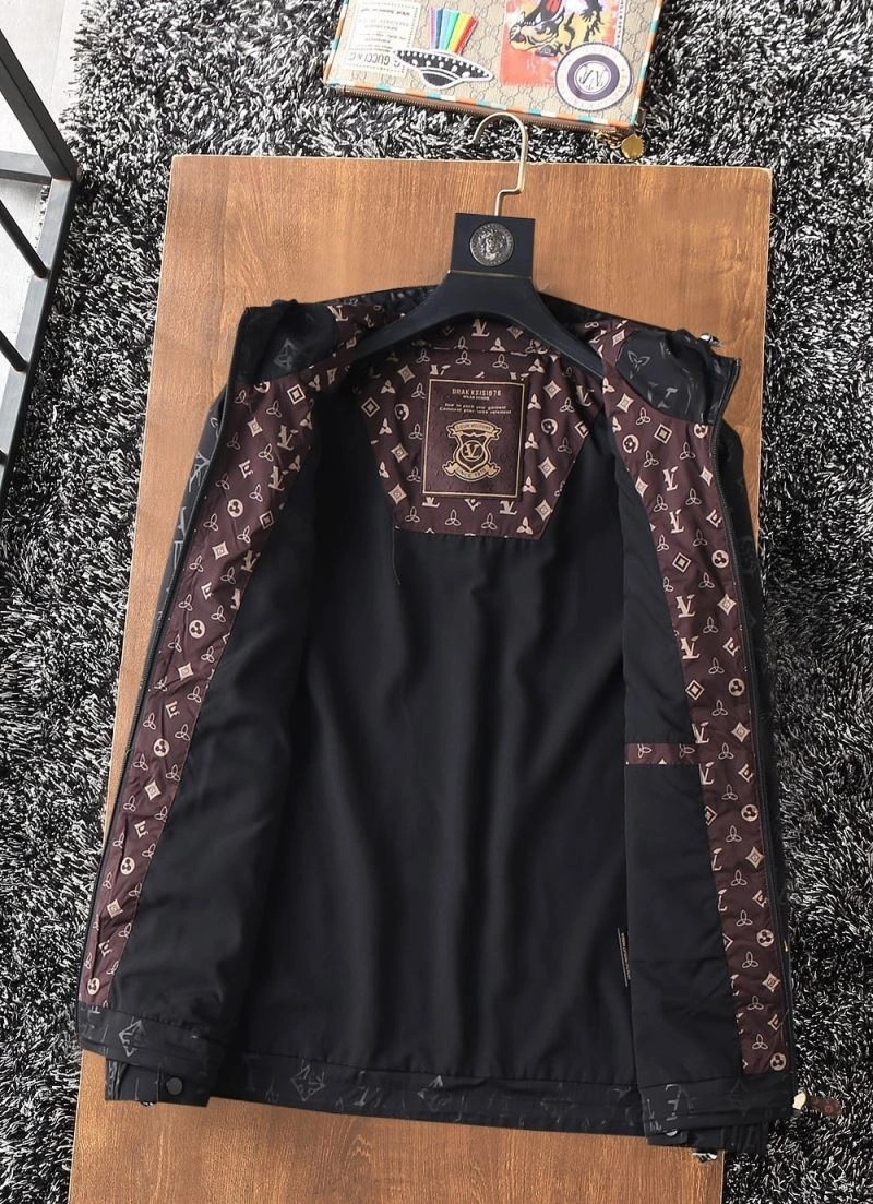 DailyWear Louis Vuitton Outwear 137595