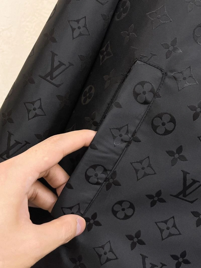 AllSeason Louis Vuitton Outwear 137594