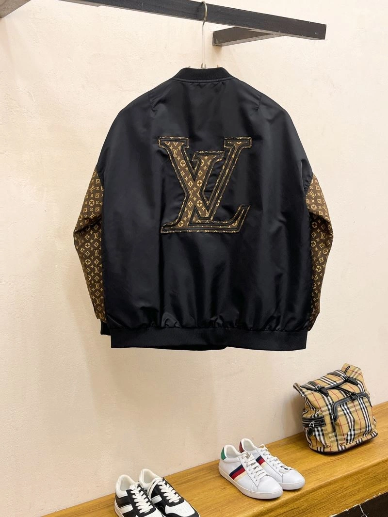Vibrant Louis Vuitton Outwear 137592