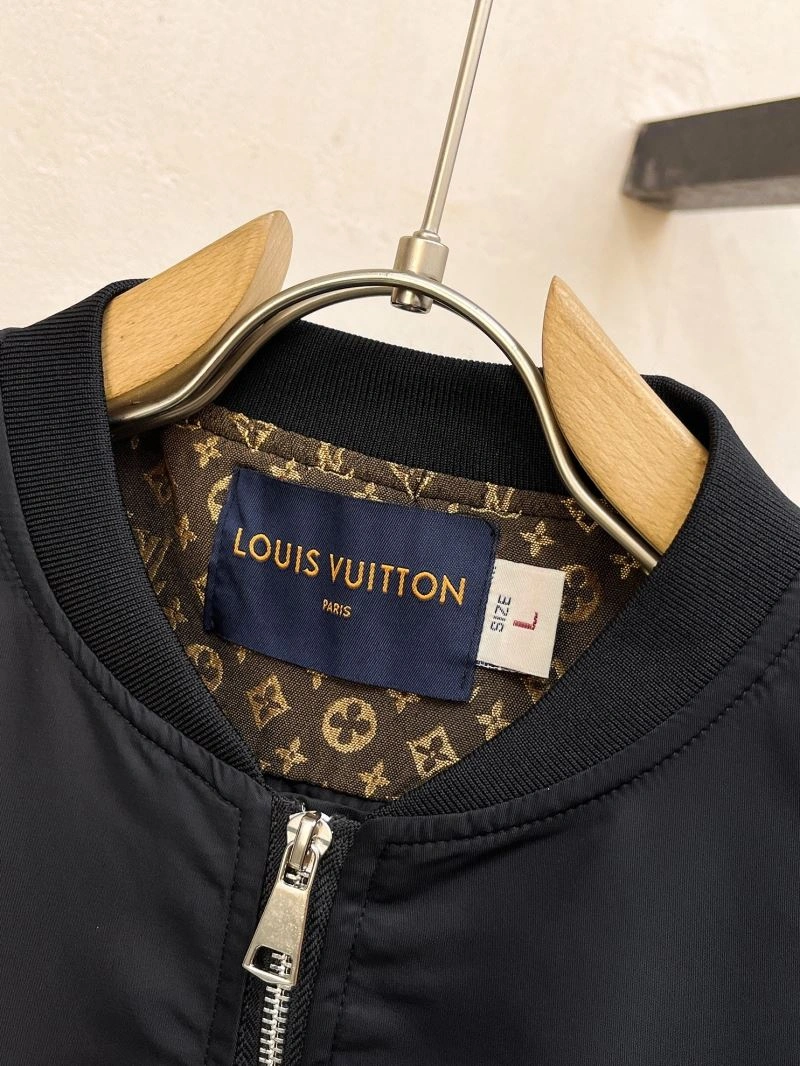Vibrant Louis Vuitton Outwear 137592