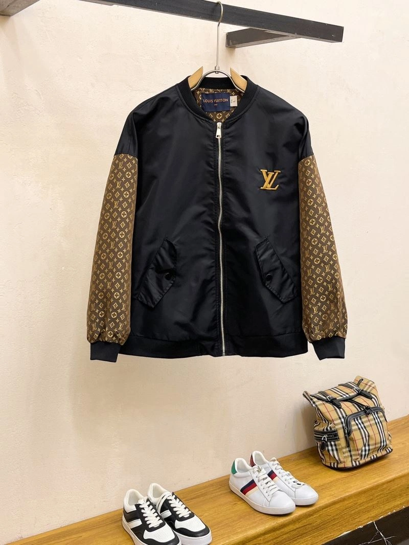 Vibrant Louis Vuitton Outwear 137592