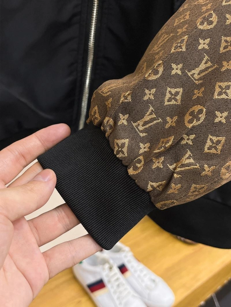 Vibrant Louis Vuitton Outwear 137592