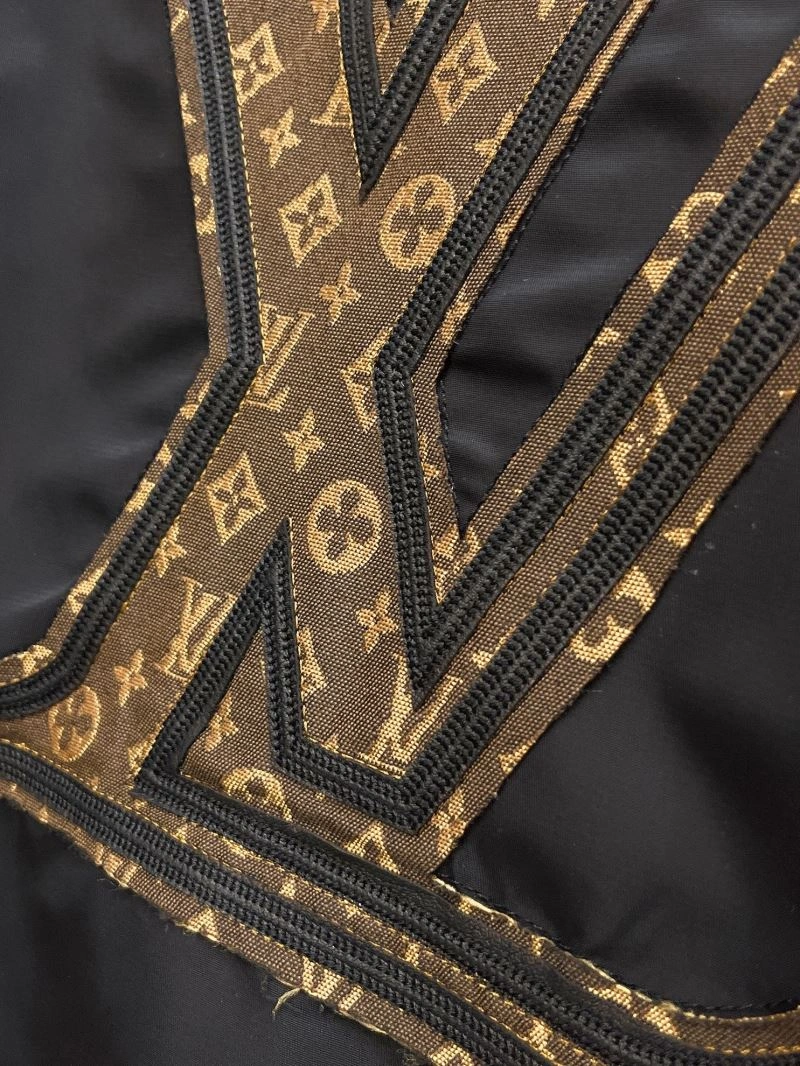 Vibrant Louis Vuitton Outwear 137592