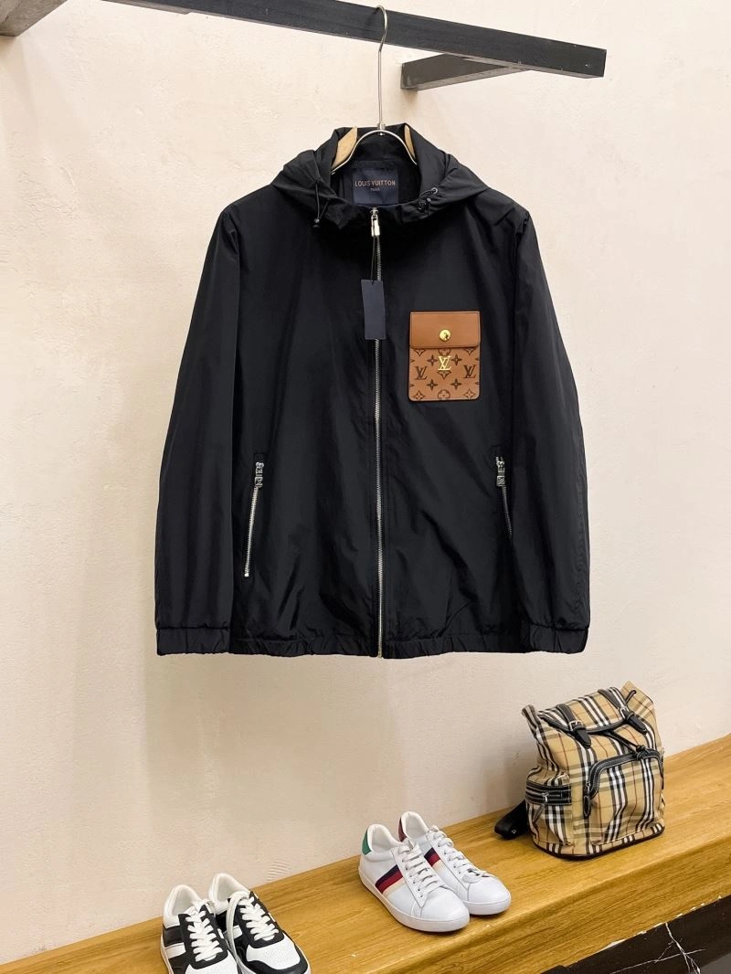 Neat Louis Vuitton Outwear 137593