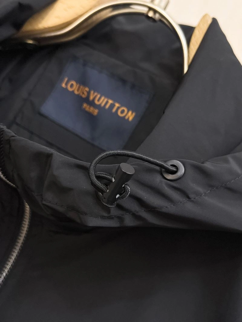 Neat Louis Vuitton Outwear 137593