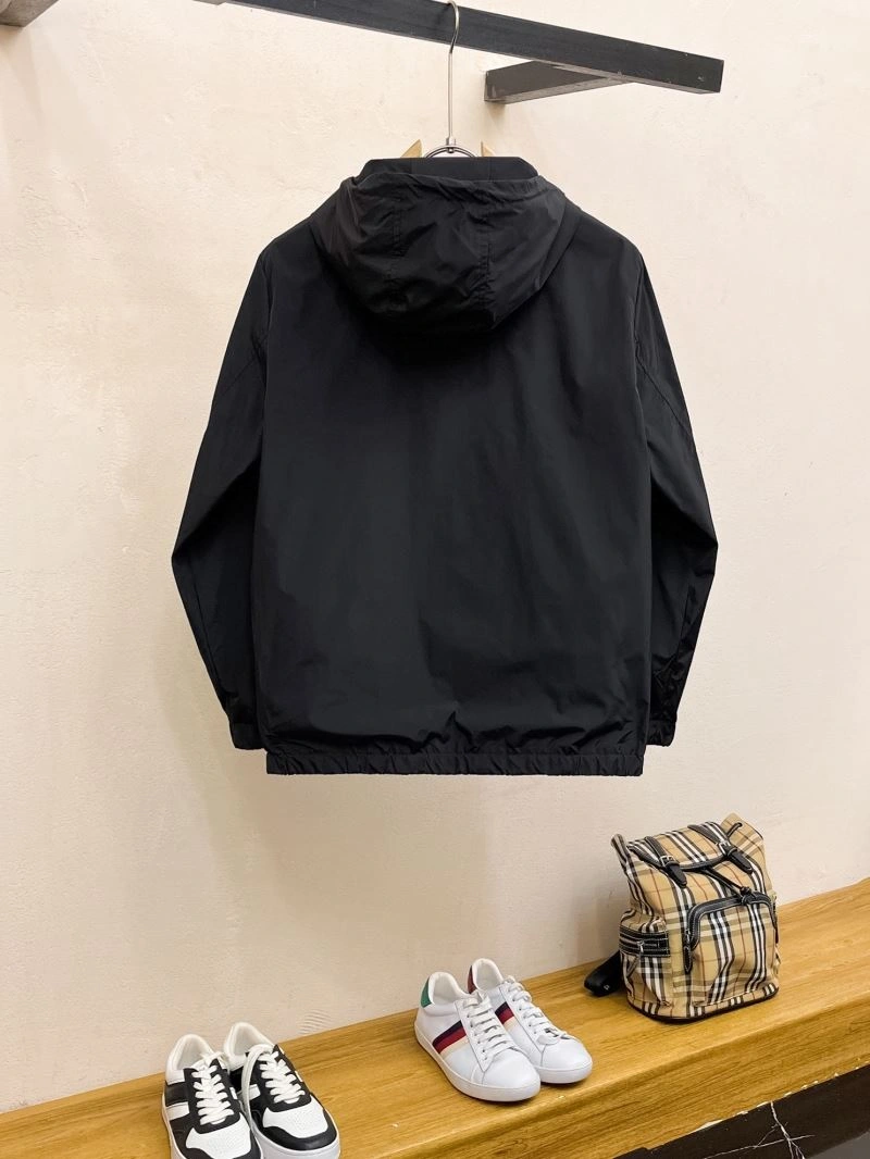Neat Louis Vuitton Outwear 137593