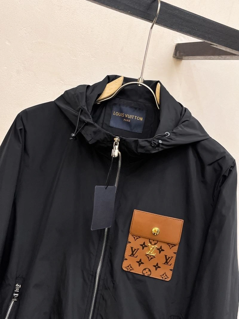 Neat Louis Vuitton Outwear 137593
