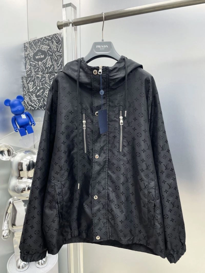 Louis Vuitton Outwear ModernLook 137578