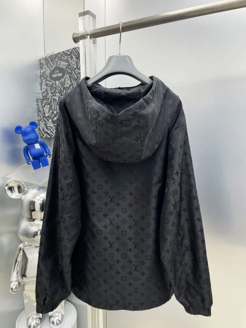 Louis Vuitton Outwear ModernLook 137578