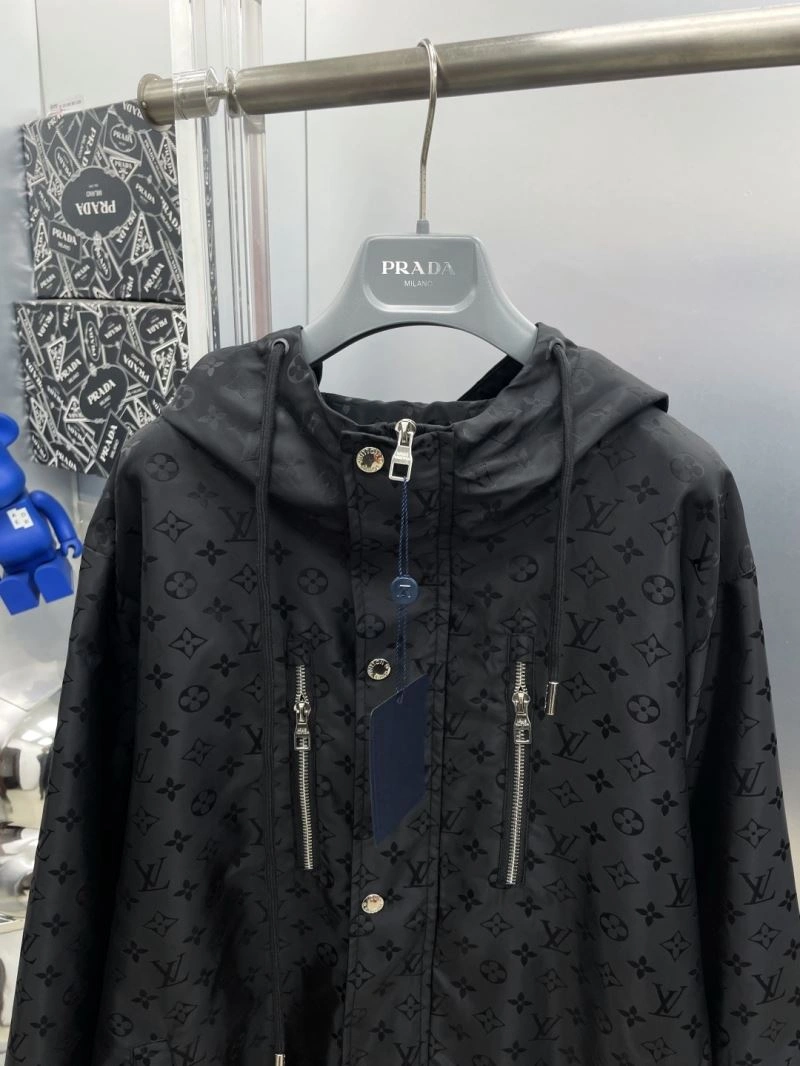 Louis Vuitton Outwear ModernLook 137578