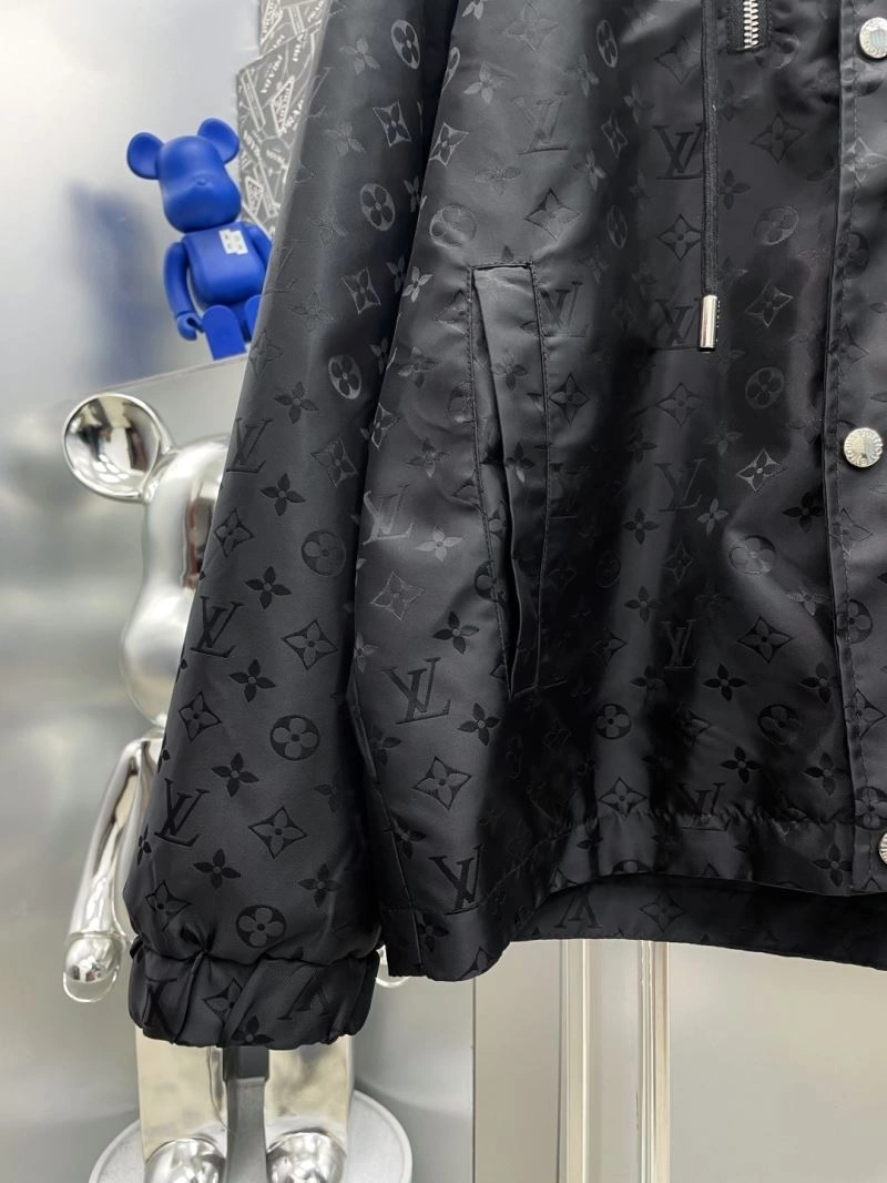Louis Vuitton Outwear ModernLook 137578