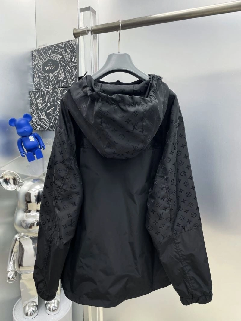 EasyMatch Louis Vuitton Outwear 137589