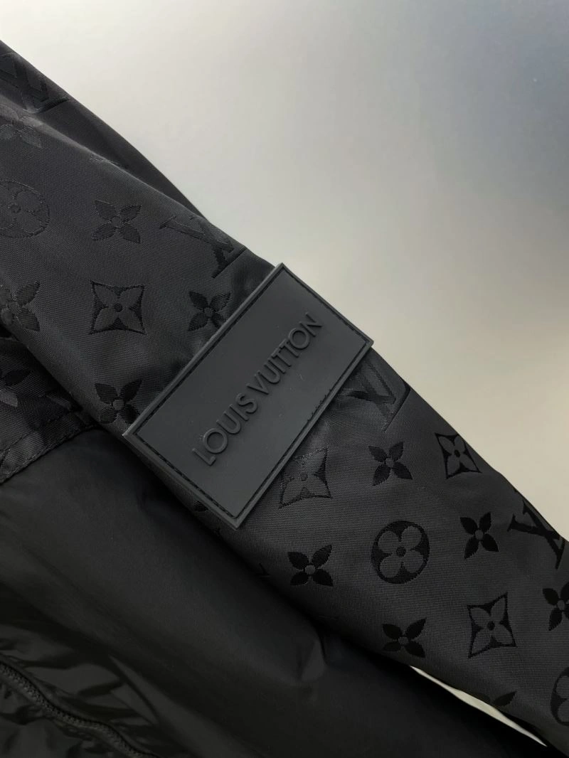 EasyMatch Louis Vuitton Outwear 137589