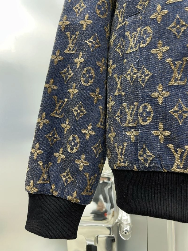 Unisex Louis Vuitton Outwear 137584