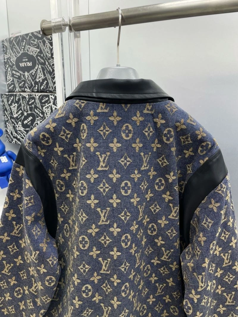 Unisex Louis Vuitton Outwear 137584