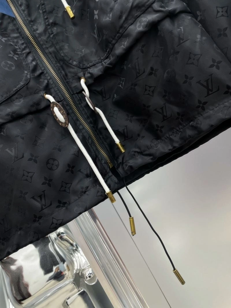 Resilient Louis Vuitton Outwear 137580