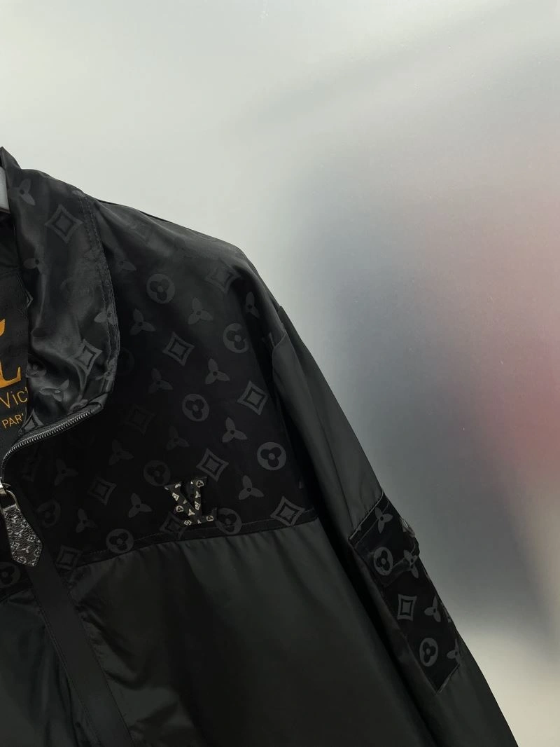 Louis Vuitton Outwear Breathable 137577