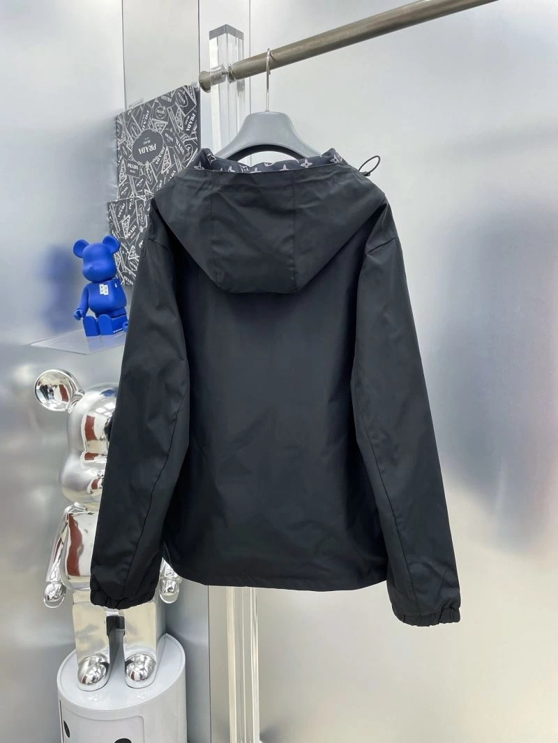 Contemporary Louis Vuitton Outwear 137583